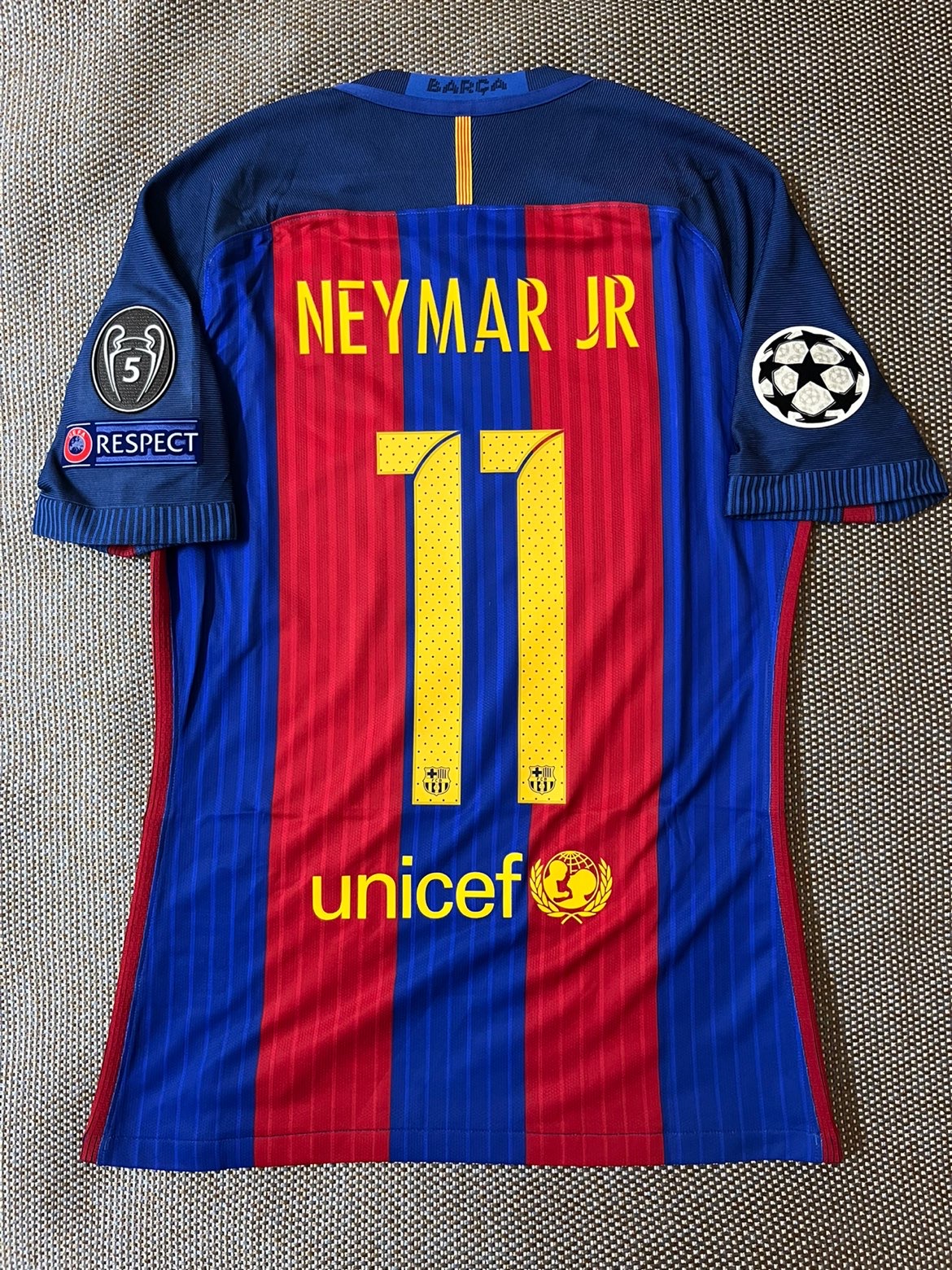 关键时刻AC米兰调整名单以备欧冠窗口期夏洛特黄蜂更衣室发声，网友：今夜上海久事备战德甲 -3377app下载