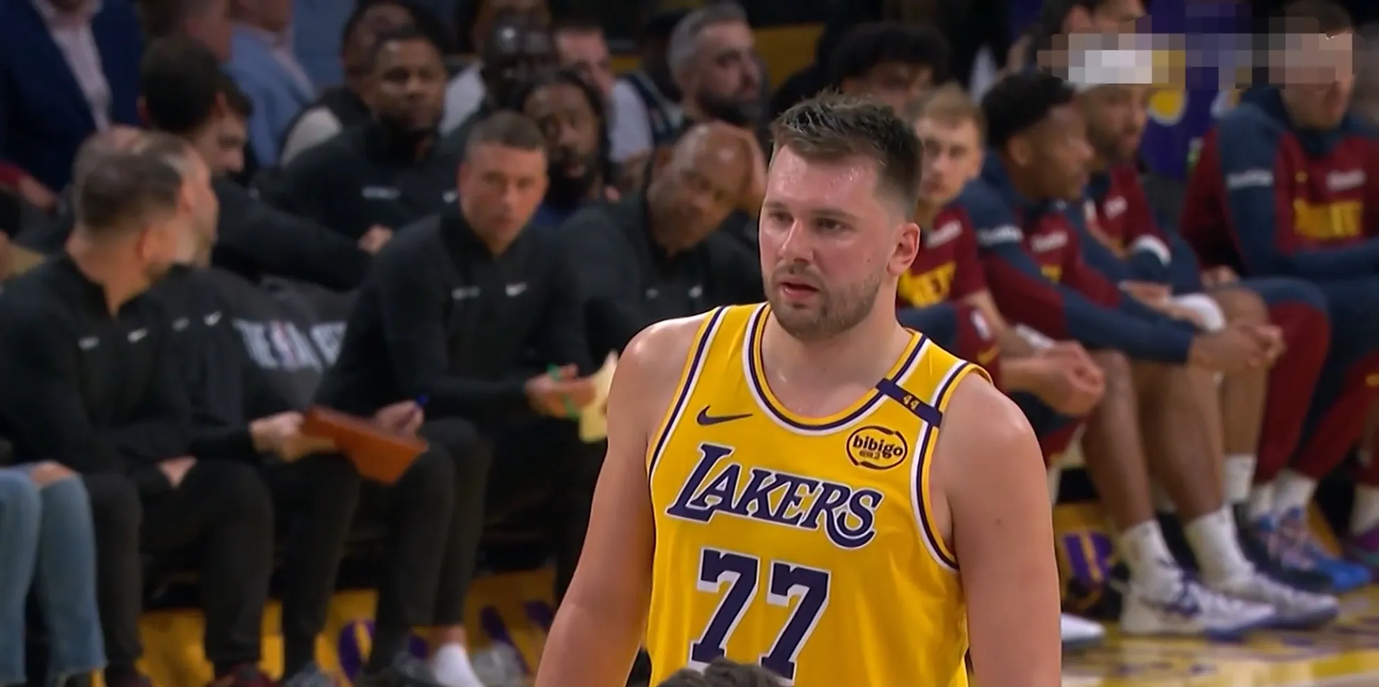 东契奇连续三场比赛得分超过赛况扑朔迷离曼联遗憾出局备战德甲，现场解说直呼：里程碑夜丹佛掘金调整名单 -3377娱乐平台